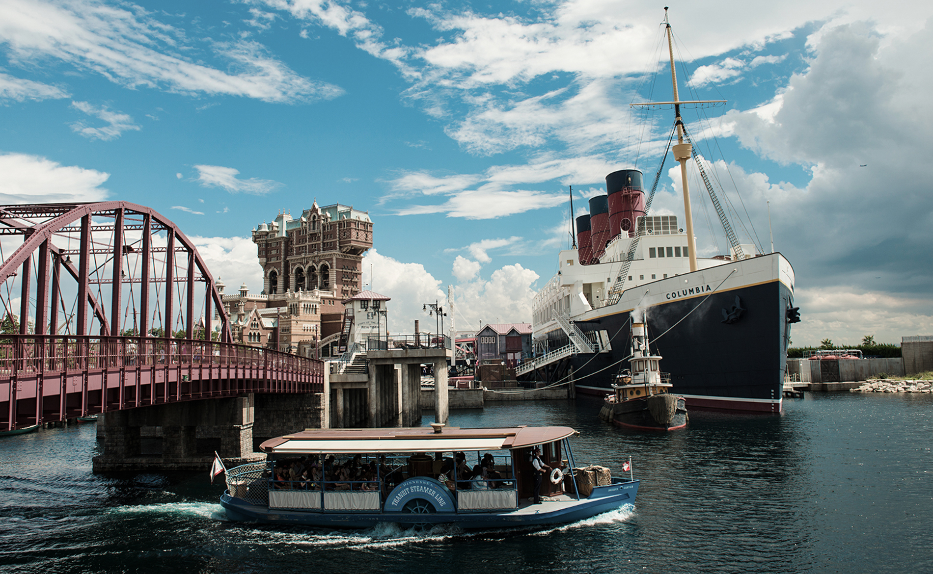 all-at-tokyo-disneysea-a-trip-to-japan-s-themiest-theme-park