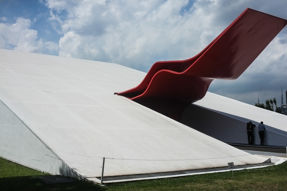 The definitive Oscar Niemeyer 1907-2012