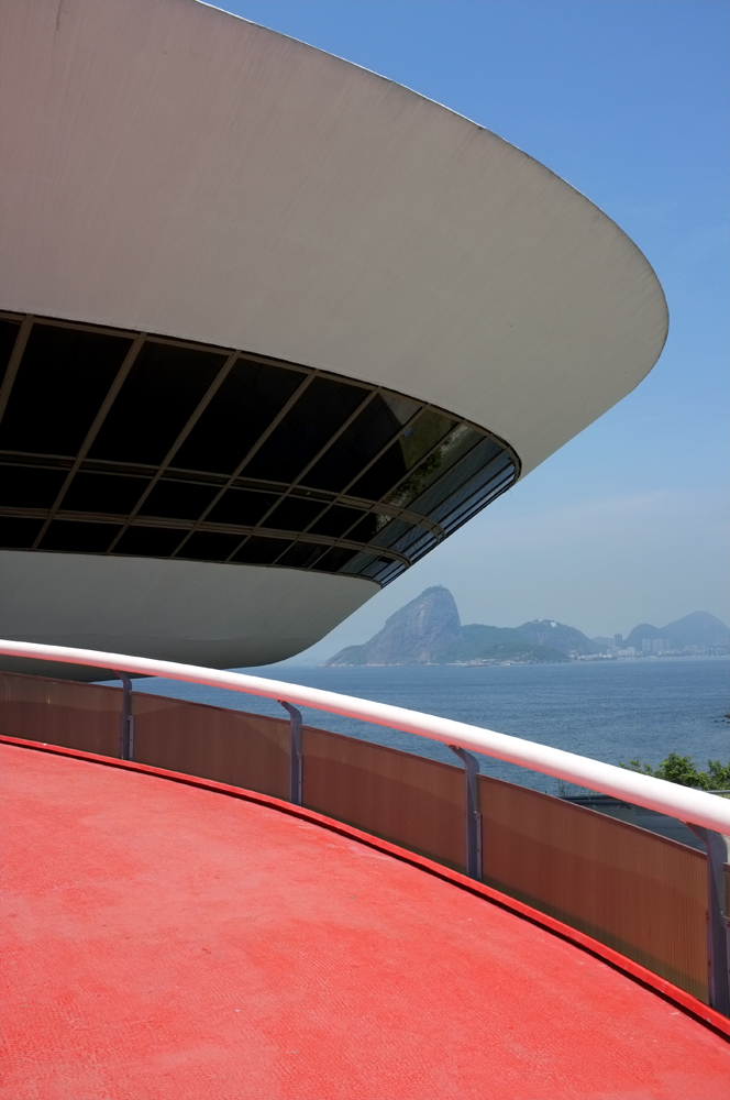 The definitive Oscar Niemeyer 1907-2012